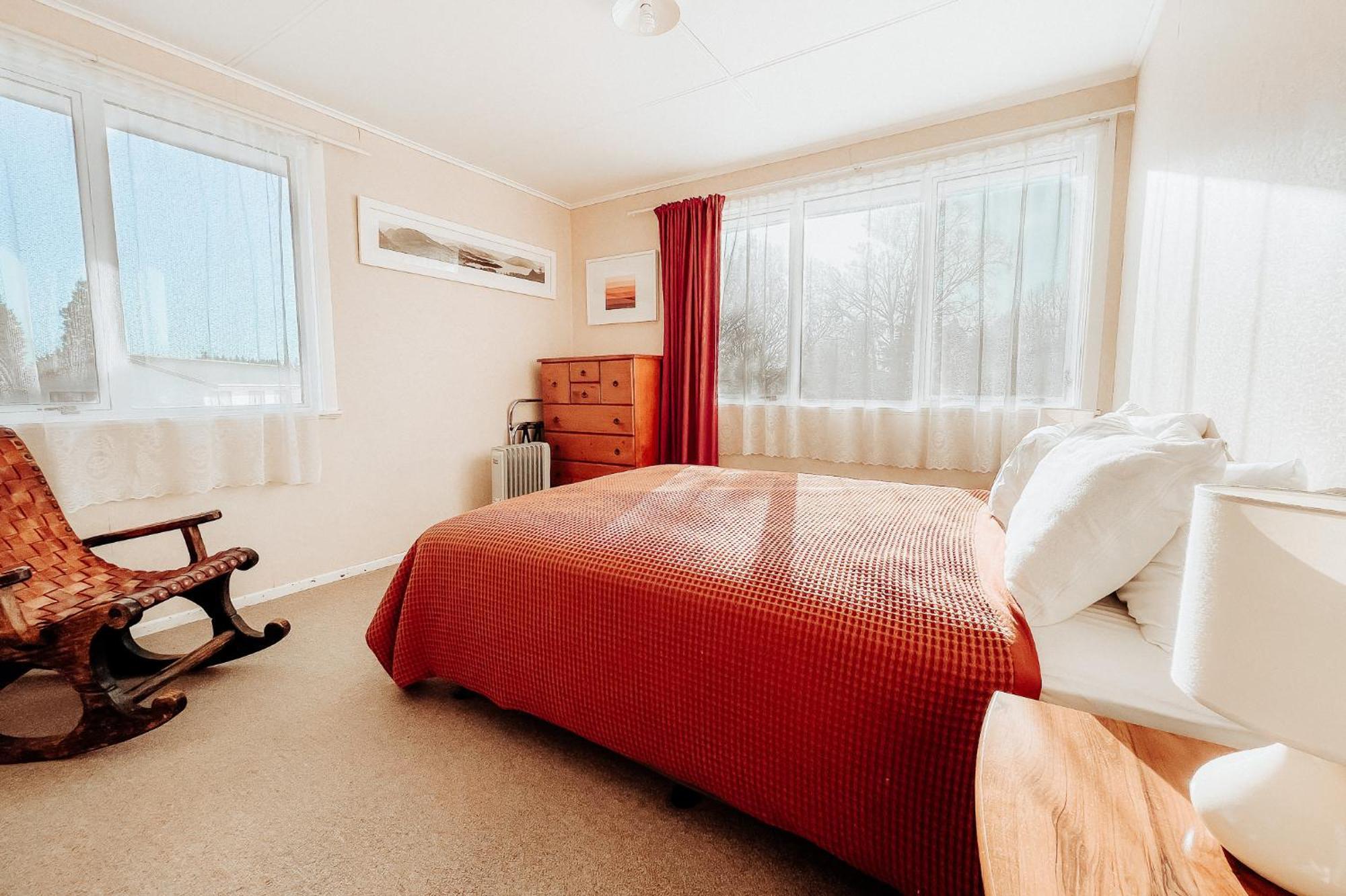 Alpine House Tongariro - Turangi Holiday Home Экстерьер фото