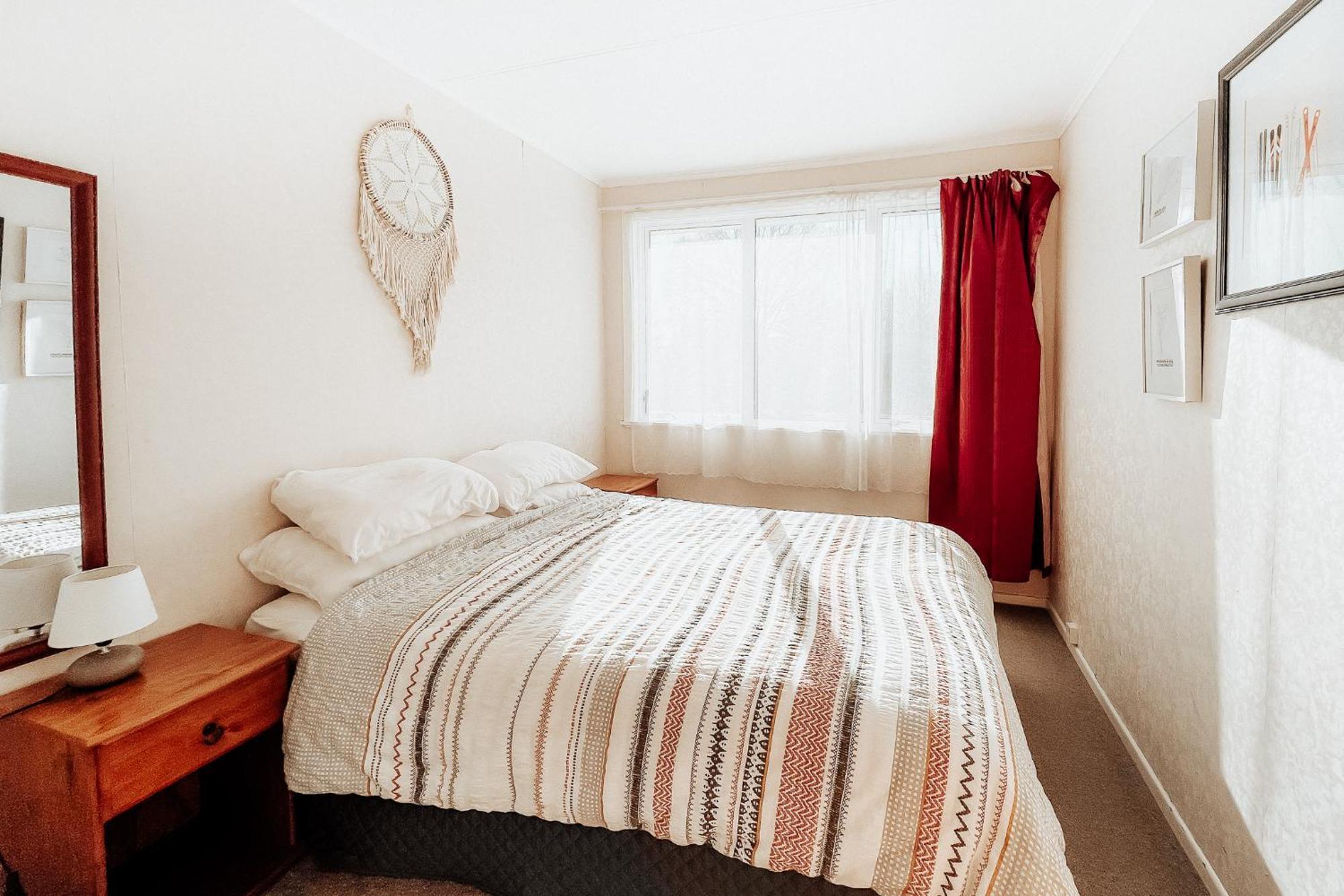 Alpine House Tongariro - Turangi Holiday Home Экстерьер фото